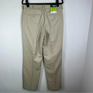 Izod Golf Pants Beige Classic Fit Flat Front Chino Business UPF 50 NEW Men 32x32